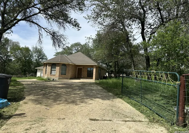 Photo 3 of Single family home for sale at 23138 Opportunity Dr, Elmendorf, TX 78112 | MLS# 1970537 | Listing updated on 2026-06-10