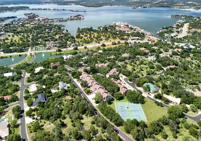 30th image of 320 Twin Sails #UNIT 25, Horseshoe Bay, TX 78657 | MLS# 1970549