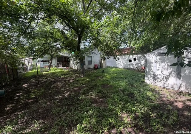 Photo 3 of Single family home for sale at 310 W Southcross Blvd, San Antonio, TX 78221 | MLS# 1970586 | Listing updated on 2026-09-05