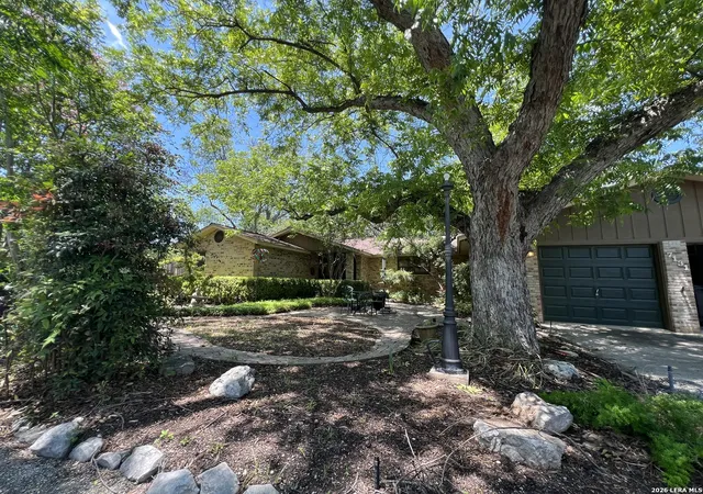 4th image of 7131 Thrush View Ln, San Antonio, TX 78209 | MLS# 1970613