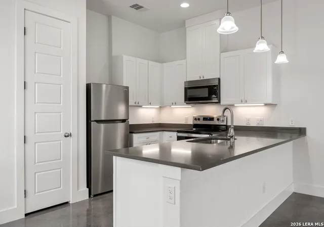 5th image of 303 San Salvador, San Antonio, TX 78210 | MLS# 1970643