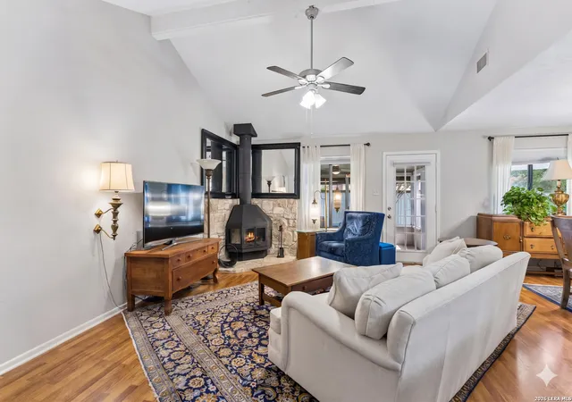 Photo 3 of Single family home for sale at 106 Lehmann St, Boerne, TX 78006 | MLS# 1970679 | Listing updated on 2026-09-15