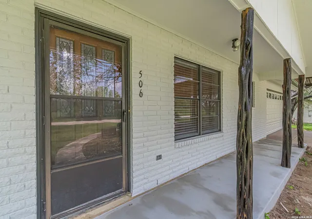 Homes for sale in Jourdanton, TX | 506 Magnolia, Jourdanton, TX 78026 | MLS# 1970714