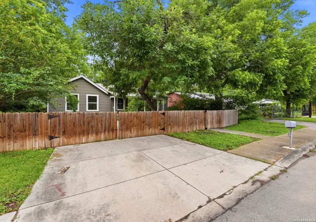 Homes for sale in San Antonio, TX | 720 Chickering Ave, San Antonio, TX 78210 | MLS# 1970792