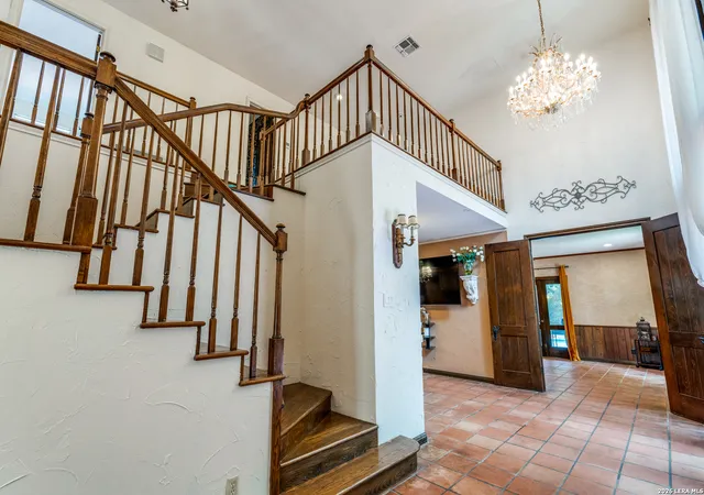 Photo 4 of Single family home for sale at 201 Chattington Ct, San Antonio, TX 78213 | MLS# 1970794 | Listing updated on 2026-08-18