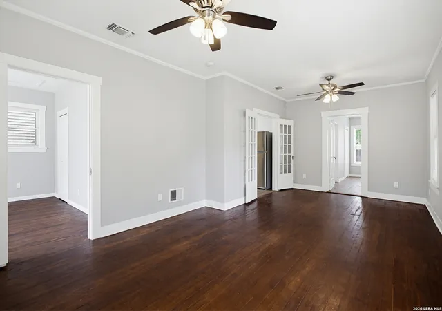 Photo 3 of Sale Pending at 435 E Gerald Ave, San Antonio, TX 78214 | MLS# 1970808 | Listing updated on 2026-07-31