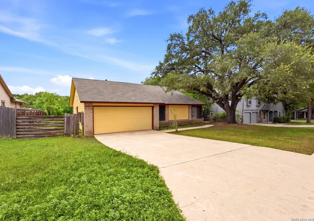 Photo 3 of Single family home for sale at 6104 Cloudy Ridge, San Antonio, TX 78247 | MLS# 1970831 | Listing updated on 2026-06-20