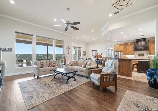 5th image of 550 Oak Shores Dr, Canyon Lake, TX 78133 | MLS# 1970865