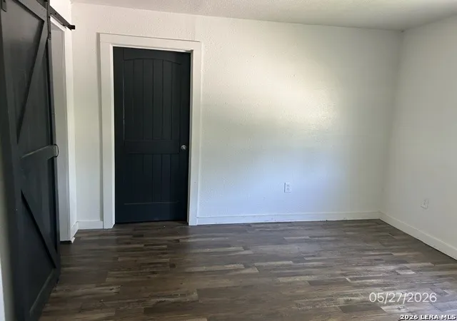 4th image of 501 E Daniel St, Uvalde, TX 78801 | MLS# 1970890