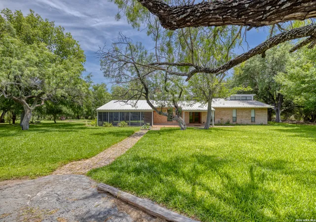 1st image of 27 E Tanglewood Dr, Uvalde, TX 78801 | MLS# 1970911