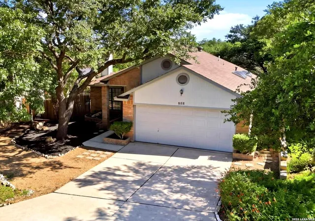 2nd image of 858 Amberstone, San Antonio, TX 78258 | MLS# 1970930
