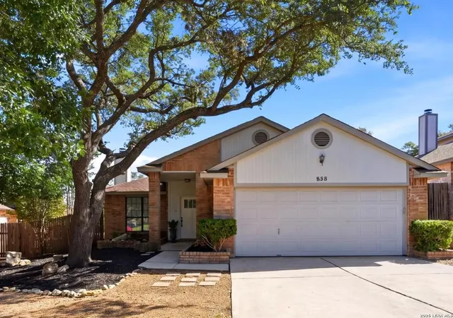 3rd image of 858 Amberstone, San Antonio, TX 78258 | MLS# 1970930