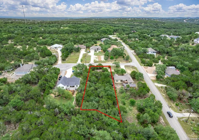Photo 4 of Land for sale at 125 Garrett Way, Canyon Lake, TX 78133 | MLS# 1970965 | Listing updated on 2026-05-29
