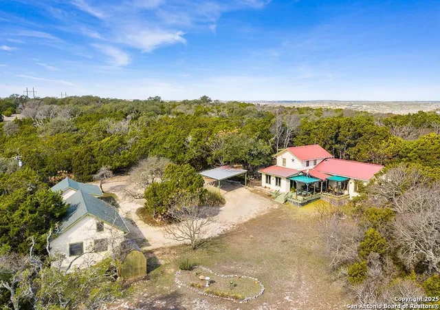 Homes for sale in Fredericksburg, TX | 260 Chinaberry Lane, Fredericksburg, TX 78624 | MLS# 1970971