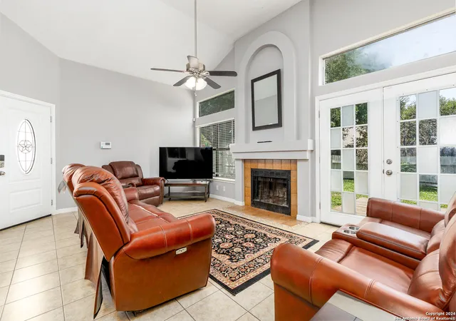 3rd image of 9330 Village Lance, San Antonio, TX 78250 | MLS# 1971037