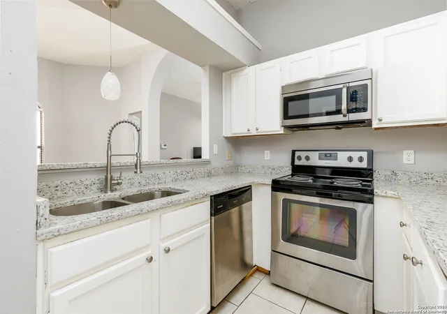 5th image of 9330 Village Lance, San Antonio, TX 78250 | MLS# 1971037