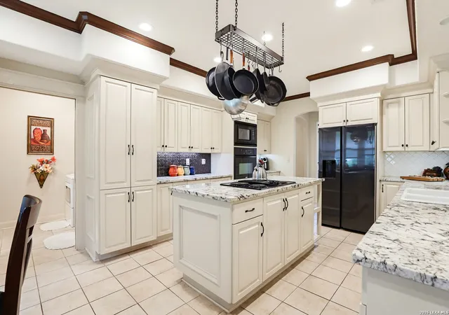 Photo 2 of Single family home for sale at 1103 Eagle View, Pleasanton, TX 78064 | MLS# 1971049 | Listing updated on 2026-08-25
