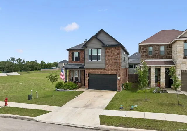 3rd image of 139 E Flowing River Dr, Boerne, TX 78006 | MLS# 1971057