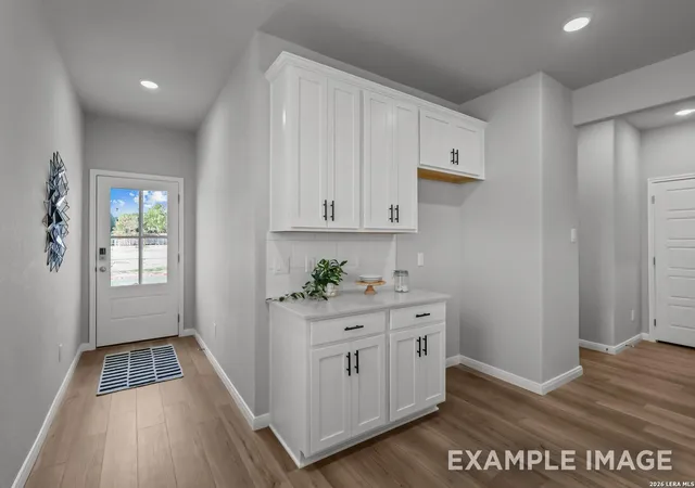 3rd image of 285 W Quill Dr Building 11, San Antonio, TX 78228 | MLS# 1971099