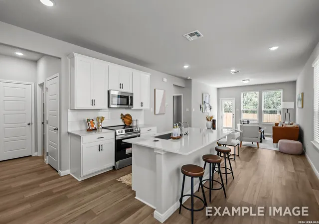 5th image of 285 W Quill Dr Building 11, San Antonio, TX 78228 | MLS# 1971099