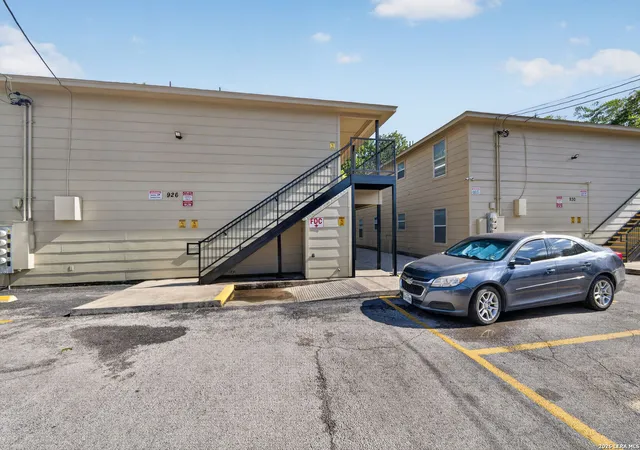 2nd image of 926/930 Drury Lane, San Antonio, TX 78221 | MLS# 1971114