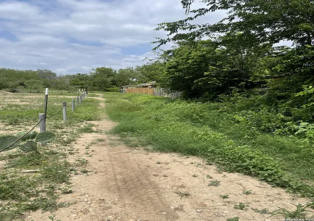 Photo 4 of Land for sale at 0 Claymore, San Antonio, TX 78224 | MLS# 1971123 | Listing updated on 2026-06-09