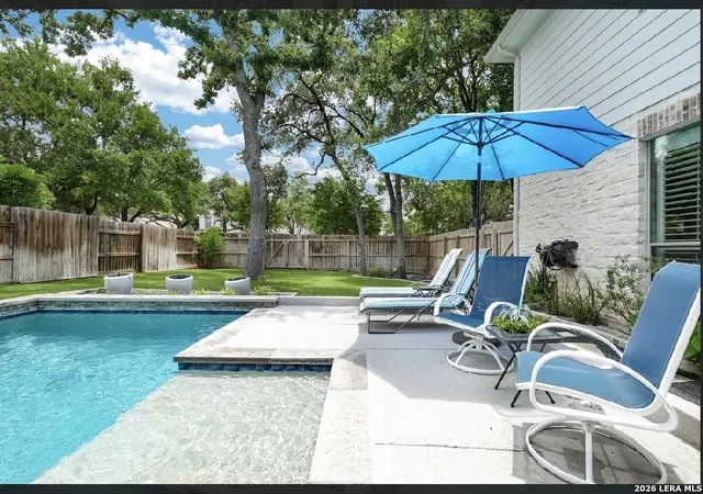 Photo 3 of Sale Pending at 27 Stonewall Bend, San Antonio, TX 78256 | MLS# 1971137 | Listing updated on 2026-09-14