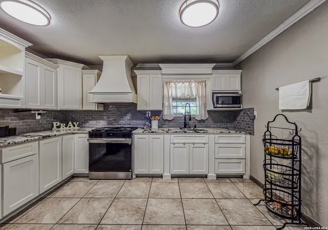 1st image of 272 Candelario Montalvo Jr, Eagle Pass, TX 78852 | MLS# 1971139