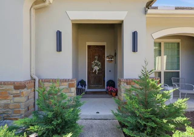 Photo 3 of Sale Pending at 1918 Capella Crk, San Antonio, TX 78260 | MLS# 1971229 | Listing updated on 2026-08-31