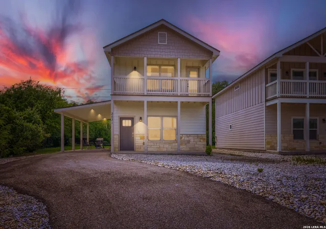 Photo 1 of Single family home for sale at 2531 Canyon Lake Forest Dr, Canyon Lake, TX 78133 | MLS# 1971253 | Listing updated on 2026-08-12