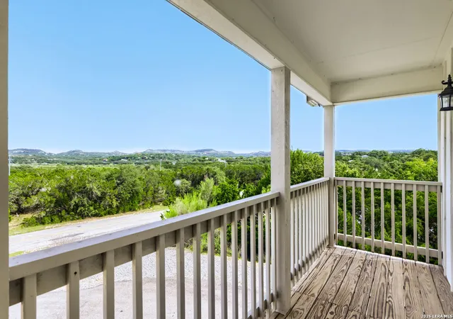 Photo 4 of Single family home for sale at 2531 Canyon Lake Forest Dr, Canyon Lake, TX 78133 | MLS# 1971253 | Listing updated on 2026-08-12