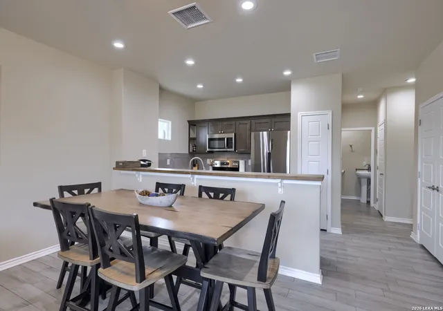 Photo 1 of Single family home for sale at 2541 Canyon Lake Forest Dr, Canyon Lake, TX 78133 | MLS# 1971256 | Listing updated on 2026-06-17