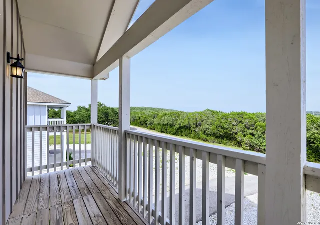 Photo 4 of Single family home for sale at 2541 Canyon Lake Forest Dr, Canyon Lake, TX 78133 | MLS# 1971256 | Listing updated on 2026-06-17