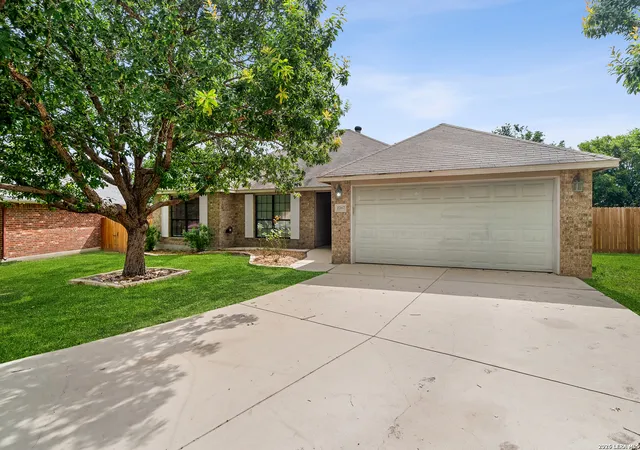 Photo 3 of Single family home for sale at 2267 Garden Sun Pl, New Braunfels, TX 78130 | MLS# 1971299 | Listing updated on 2026-09-17
