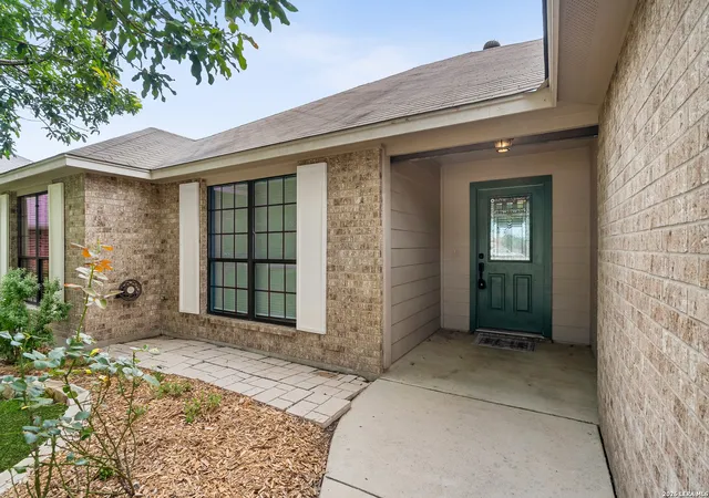 Photo 3 of Single family home for sale at 2267 Garden Sun Pl, New Braunfels, TX 78130 | MLS# 1971299 | Listing updated on 2026-09-17
