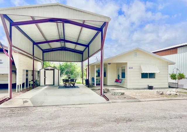 Homes for sale in Brackettville, TX | 230 De Zavala St, Brackettville, TX 78832 | MLS# 1971314