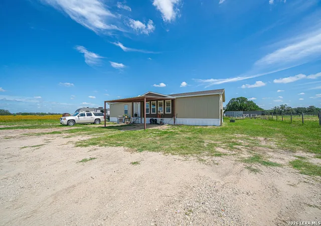 Photo 2 of Single family home for sale at 25216 Campbellton Rd, San Antonio, TX 78264 | MLS# 1971343 | Listing updated on 2026-06-29