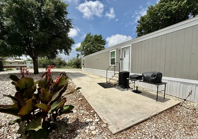 Homes for sale in Brackettville, TX | 136 Bliss Cir, Brackettville, TX 78832 | MLS# 1971378