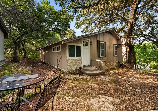 Homes for sale in Helotes, TX | 19815 Greenhill Dr, Helotes, TX 78023 | MLS# 1971400