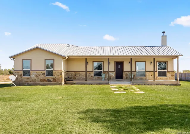 2nd image of 381 Schneider Rd, Seguin, TX 78155 | MLS# 1971418