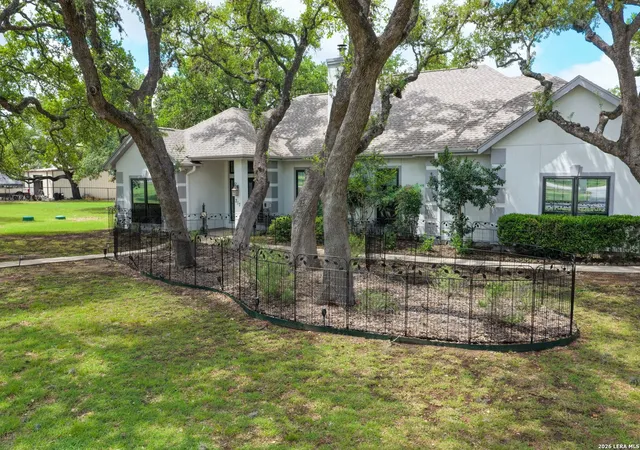 Homes for sale in Pipe Creek, TX | 217 Wild Horse, Pipe Creek, TX 78063 | MLS# 1971438