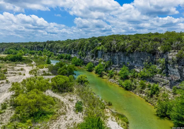 Homes for sale in Pipe Creek, TX | 217 Wild Horse, Pipe Creek, TX 78063 | MLS# 1971438