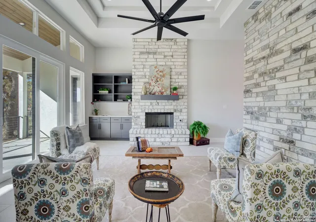 Photo 4 of Single family home for sale at 981 Jenny Leigh Trail, Bulverde, TX 78163 | MLS# 1971449 | Listing updated on 2026-09-22