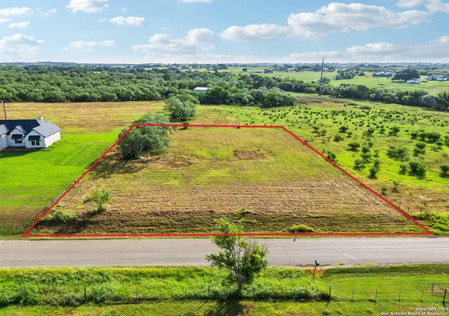 Homes for sale in Floresville, TX | 371 County Road 405, Floresville, TX 78114 | MLS# 1971452