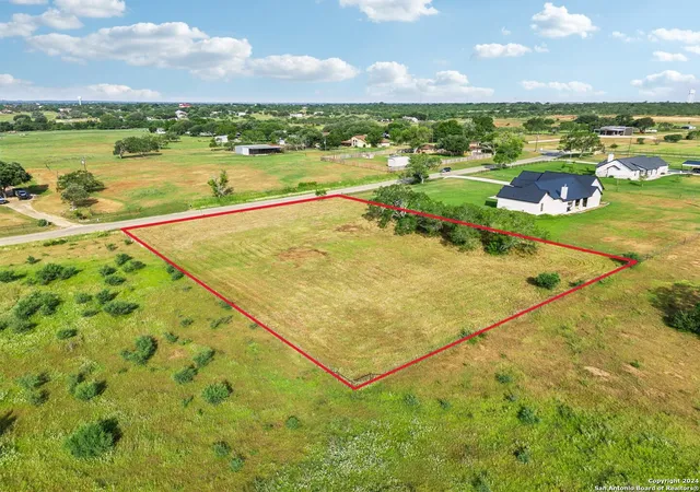 Homes for sale in Floresville, TX | 371 County Road 405, Floresville, TX 78114 | MLS# 1971452