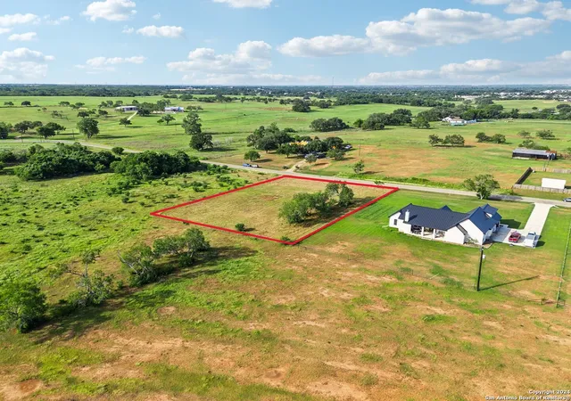 Homes for sale in Floresville, TX | 371 County Road 405, Floresville, TX 78114 | MLS# 1971452