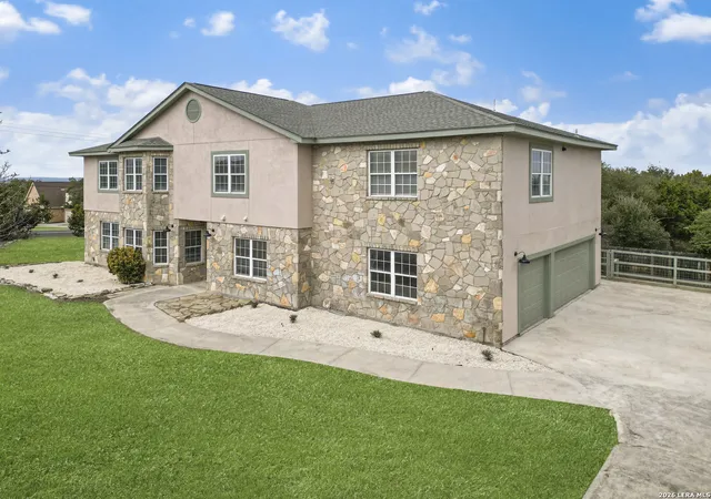 3rd image of 403 E Vista Rdg, San Antonio, TX 78260 | MLS# 1971531