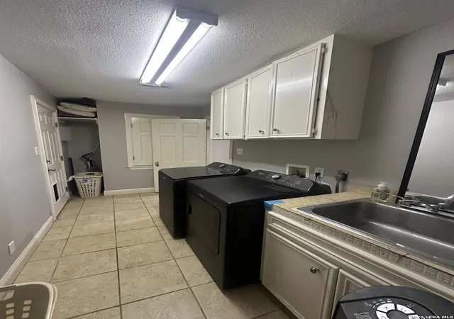 5th image of 401 N High St, Uvalde, TX 78801 | MLS# 1971537