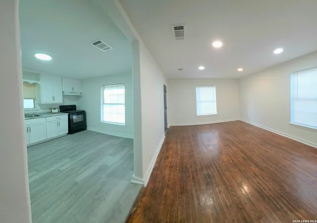 Photo 3 of Single family home for sale at 610 El Monte Blvd, San Antonio, TX 78212 | MLS# 1971598 | Listing updated on 2026-08-10