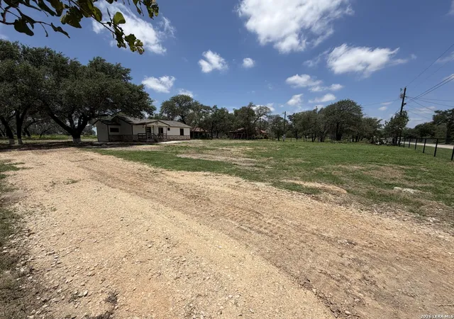 Homes for sale in Poteet, TX | 505 Nottingham Dr, Poteet, TX 78065 | MLS# 1971747